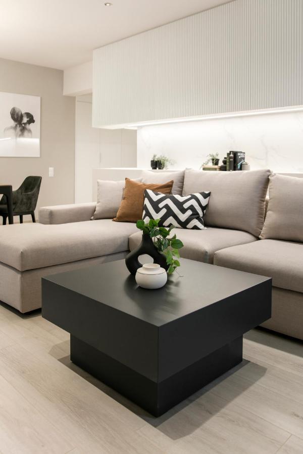 Apartment Ultra Chic Modern 4 Bedrooms In