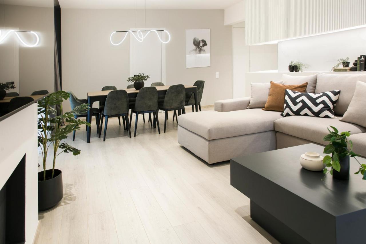 Apartment Ultra Chic Modern 4 Bedrooms In *